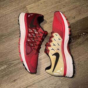 Nike Air Zoom Vomero 9 Red Athletic Shoes Size 7.5